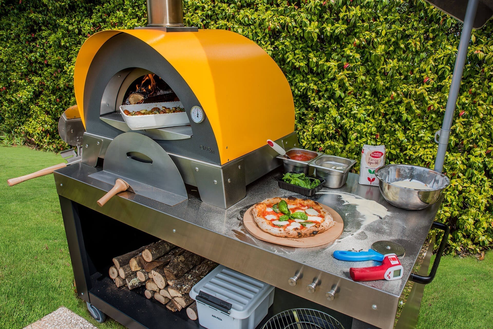 Alfa forni pizzaoven villa en vuur